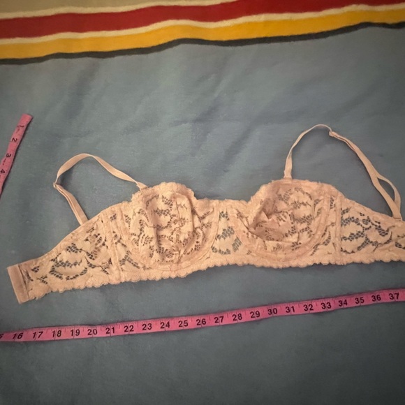 Free peoples intimates | 3 pc. Pink lace set (2 bra-34d, one thong-med); NWOT - Picture 6 of 16